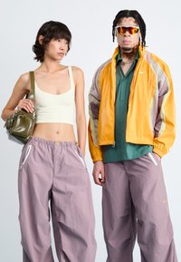 Thumbnail Image 5