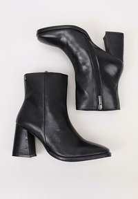TOP3 Botines bajos - black