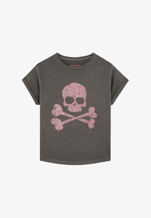 Camiseta gris de manga corta con un gráfico central de calavera y tiburones florales en color rosa. Tela de algodón suave y casual con un dobladillo redondeado.