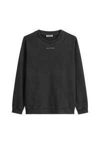Zwarte crew neck sweatshirt gemaakt van een zachte katoenen mix. Beschikt over ribgebreide boorden en een zoom. Op het midden van de voorkant staat "MARC O'POLO DENIM" in witte tekst.