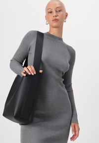 Vero Moda Petite VMWILLOW  HIGHNECK DRESS - Etuikjole - medium grey