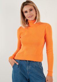 LELA REGULAR FIT - Pulóver - orange