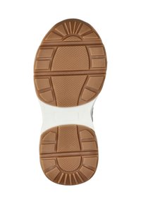 Gummisohle mit einer strukturierten braunen Oberfläche, ausgestattet mit einem gemusterten Profil für Grip und einer weißen Zwischensohle für Kontrast.