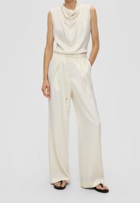 s.Oliver BLACK LABEL Tygbyxor - beige