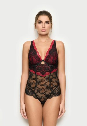 Body in pizzo nero con accenti a scollatura rossa e dettagli trasparenti, caratterizzato da un profondo scollo e intricati motivi floreali.