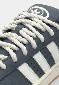 adidas Originals CAMPUS 00S W - Riedlenčių batai - onix/core white