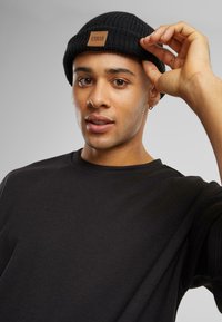Urban Classics SCUBA TEE - Pamata T-krekls - black