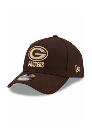 Brown adjustable baseball cap with beige Green Bay Packers logo and New Era emblem on the side.