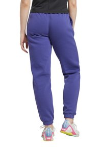 Reebok Spodnie treningowe