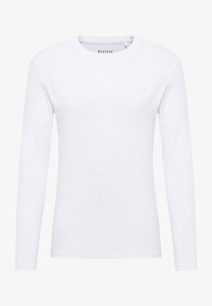 Langärmliges weißes T-Shirt aus Baumwolle mit Rundhalsausschnitt und kleinem Markenlogo auf der Brust. Glatte Textur und klassischer Schnitt.