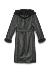 Cappotto in finta pelle nera con cappuccio, polsini con bordo in pelliccia, cintura in vita e dettagli a cucitura verticale sul retro. Texture liscia.