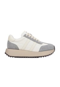 Sneakers van witte leren en grijs suède met een gevoerde tong, beige tussenzool en een getextureerde zwarte rubberen buitenzool.