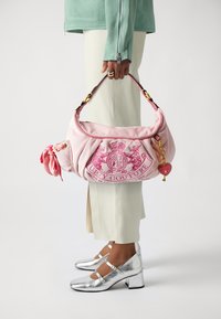 Juicy Couture MEDIUM HOBO - Mala de mão - pink