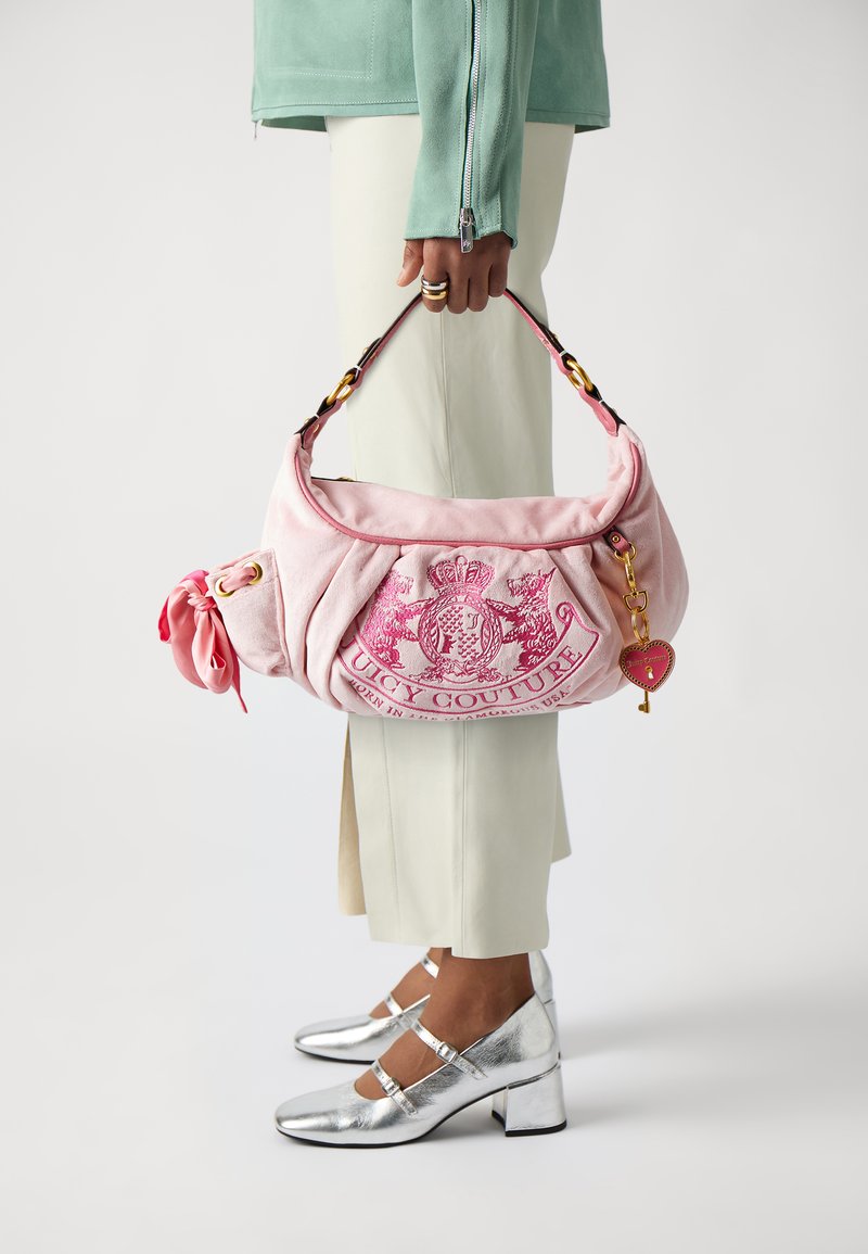 Juicy Couture MEDIUM HOBO - Mala de mão - pink