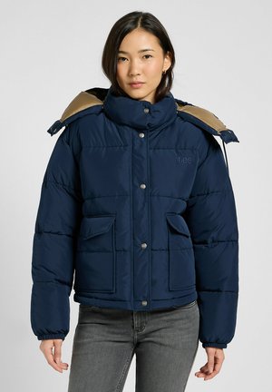 Lee LINED SHORT PUFFER WITH HOOD RELAXED FIT - Giacca invernale - rivet navy