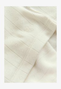 Pasirinkta, cream