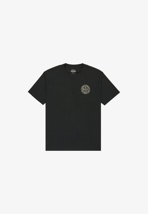 T-shirt nera in cotone con maniche corte, colletto rotondo e un piccolo logo circolare RVCA stampato in bianco e beige sul lato sinistro del petto.