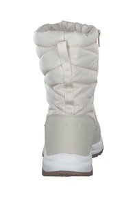 Stivali impermeabili beige chiaro con texture trapuntata, colletto arricciato, cerniera laterale e suola bianca e marrone. Logo CMP sul retro.
