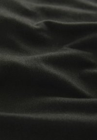 Next SOFT TOUCH STYLE - Traperice suženog kroja - dark green