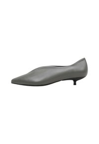 Gray leather kitten heel shoe with a pointed toe design, smooth texture, and a small heel, suitable for formal or semi-formal wear.
