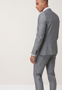 Thumbnail Image 4