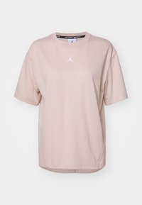 Unselected, particle beige