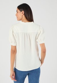 Damart GAZE DE - Blouse - blanc cassé