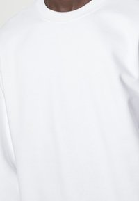 Weekday STANDARD - Camisola - white