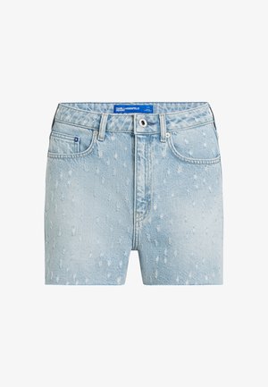 Svijetloplave traper kratke hlače s ispranim uzorkom, pet džepova i kopčom na gumbe. Brend oznaka vidljiva na pojasu.