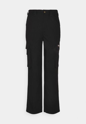 Pantaloni cargo neri realizzati in tessuto resistente, dotati di due tasche laterali, chiusura con bottone e vestibilità rilassata con gambe dritte.