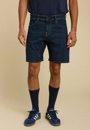 STRAIGHT DEAN - Short en jean - bleu