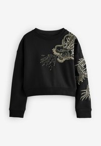 Sudadera negra recortada con mangas largas, que presenta un diseño de dragón en plata y oro. Fabricada con tela suave y puños acanalados.
