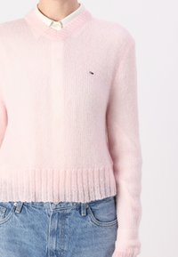 Tommy Jeans V NECK  - Jumper - precious pink