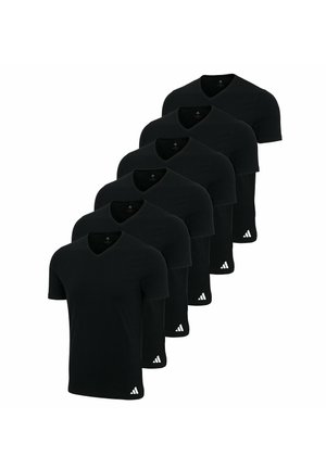 Sechs schwarze V-Ausschnitt-T-Shirts aus Baumwolle, mit kurzen Ärmeln und einem kleinen weißen Logo auf der unteren linken Seite jedes Shirts.
