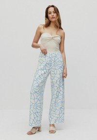 STOCKH LM Studio Gaia wide - Bukser - lightblue print