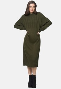 Elara Robe pull - khaki