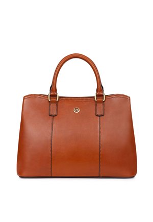 Borsa a mano in pelle marrone con doppi manici, parti metalliche dorate e un piccolo logo rotondo dorato centrato sul davanti.