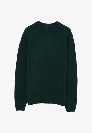 Dunkelgrüner Strickpullover mit runder halslinie, gerippten Bündchen und Saum. Weiche Textur und klassischer Schnitt. Keine sichtbaren Muster oder Beschläge.