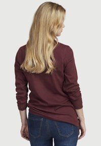 Cellbes of Sweden ROLL NECK - Langarmshirt - wine red