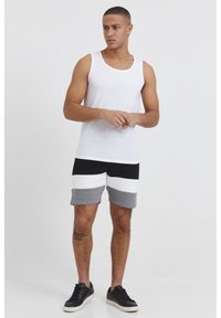 INDICODE JEANS IDCAUL - Shorts - black