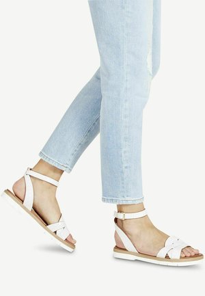 Tamaris Riemensandalette - white