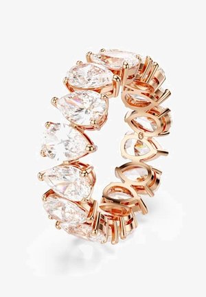 Roségoldring mit abwechselnden, klaren, birnen- und ovalförmigen Edelsteinen in einem kontinuierlichen Design, das hochglanzpolierte Oberflächen und glatte Einstellungen präsentiert.