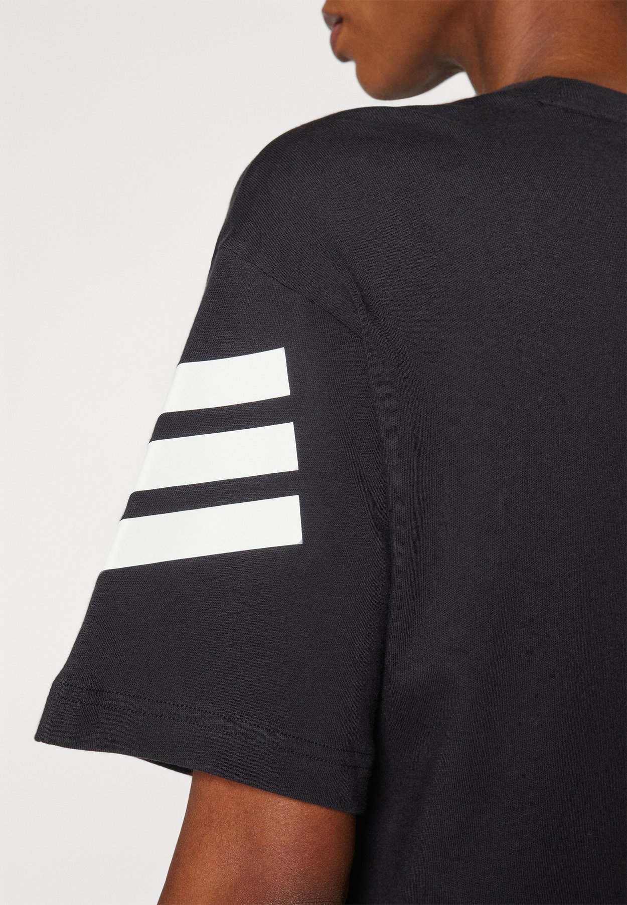 FUTURE ICONS THREE STRIPES