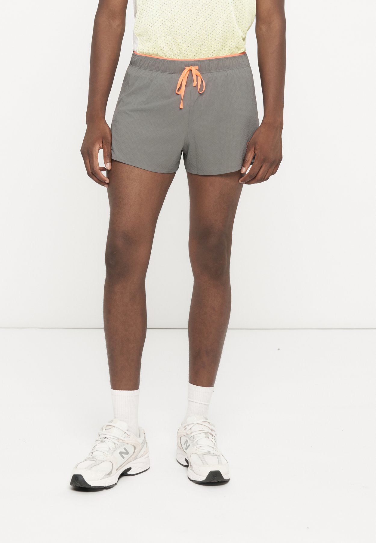 Kurze Sporthose