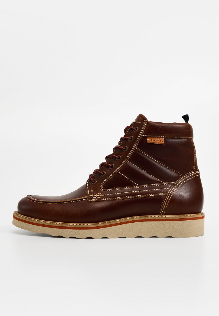 Botines con cordones
