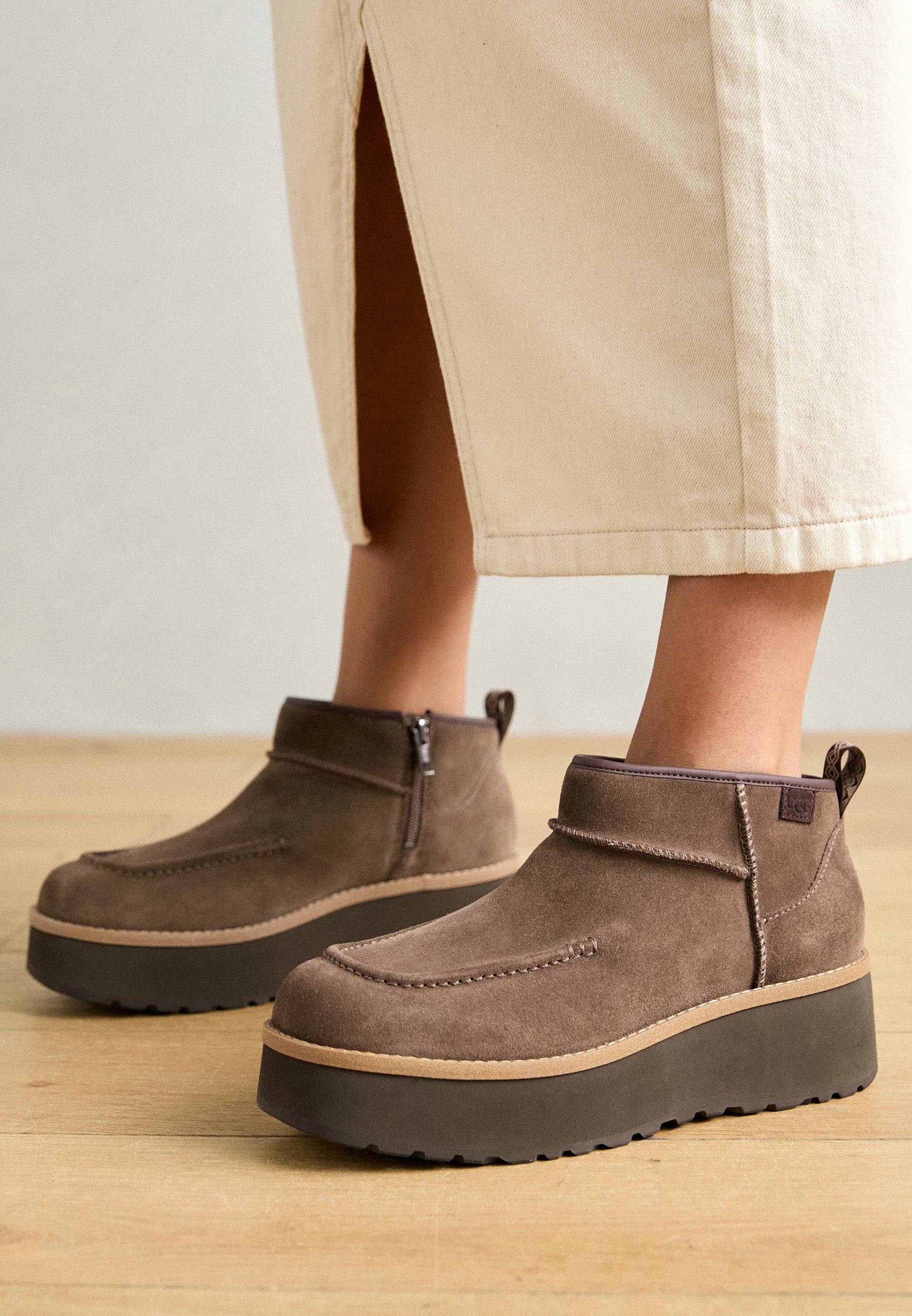 UGG CITYFUNC ULTRA MINI - Platform ankle boots - hickory