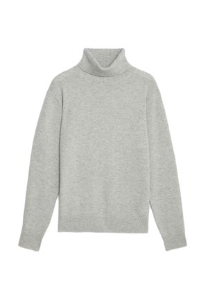 Pull à col roulé gris clair en tissu doux ; il présente un col côtelé, des manches longues et une coupe décontractée.