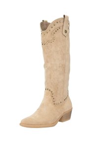 Beiger Cowboy-Stiefel aus Wildleder mit spitz zulaufender Zehe, dekorativen Nähten und goldenen Nieten entlang der Oberseite. Niedriger Blockabsatz mit strukturiertem Detail.