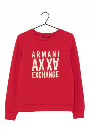 Rød langærmet sweatshirt med ribstrikkede manchetter og kant, med hvid tekst "ARMANI EXCHANGE" og stiliseret "AX" logo på forsiden.