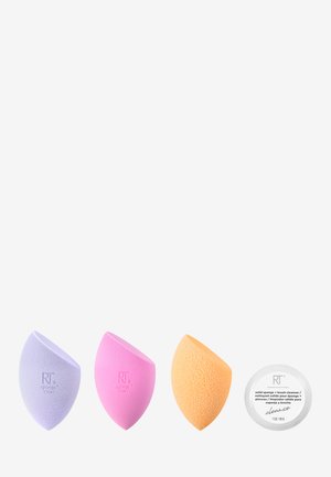 CHROMA BLEND & GLOW 4PC SPONGE SET - Makeup brush set - -
